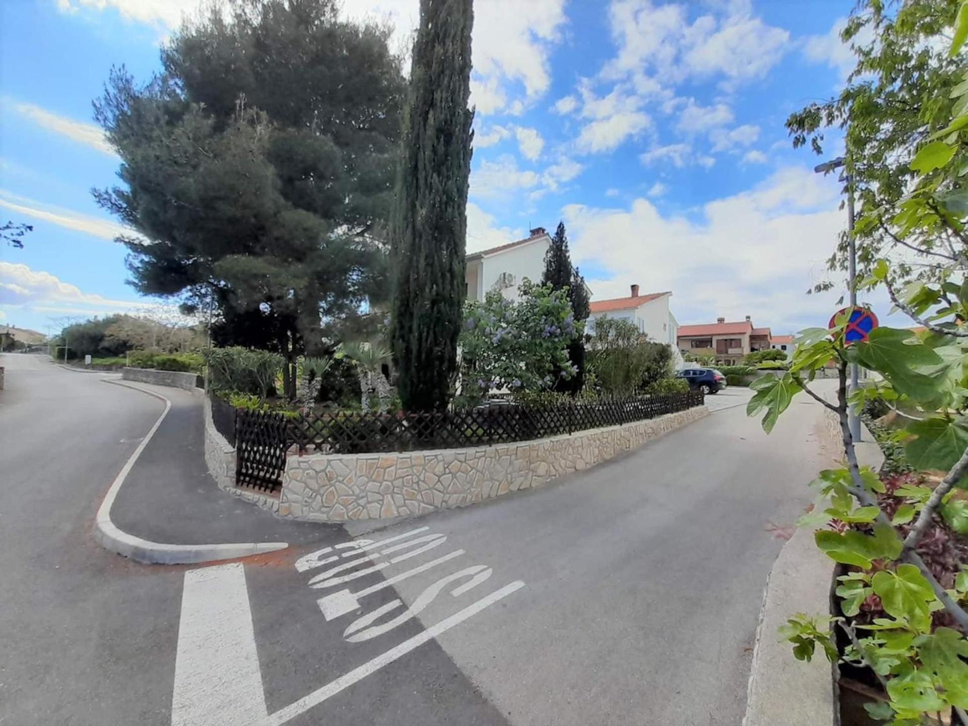 Lovely Studio Malina Close To The Beach Krk Town Exterior photo